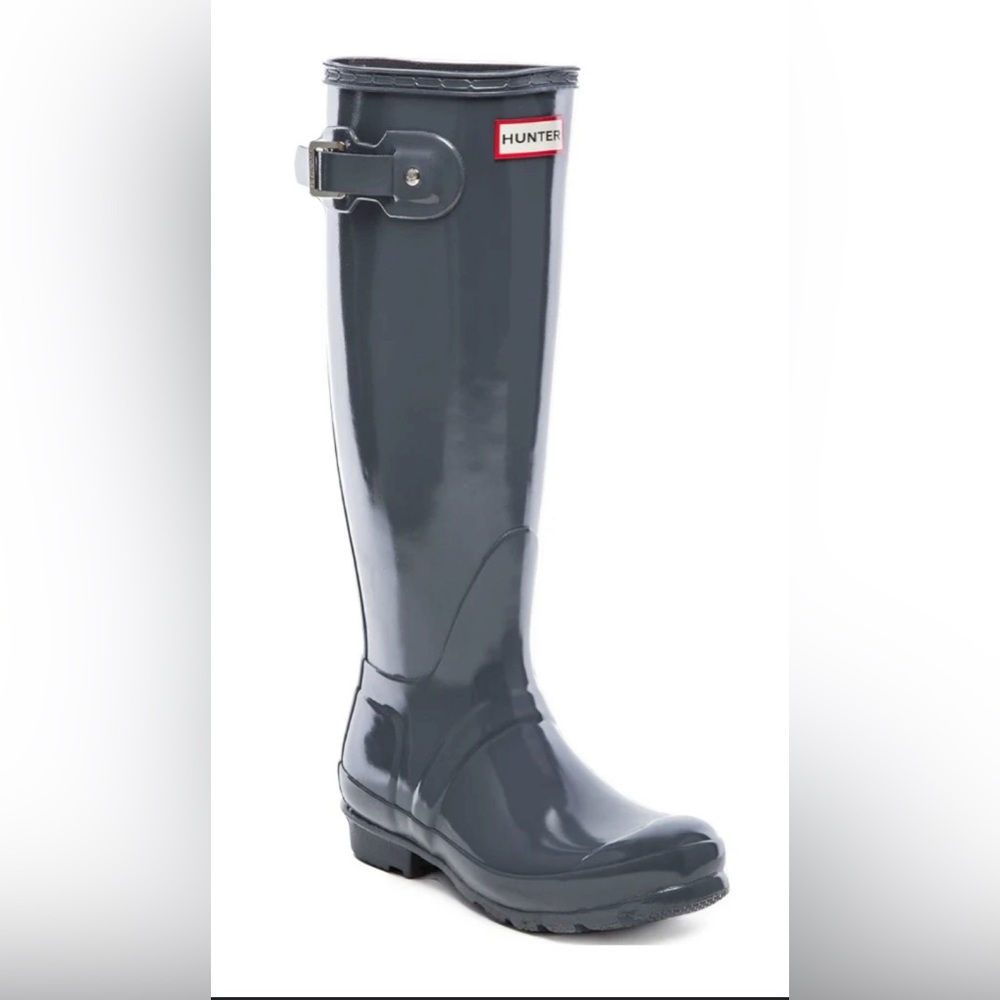 Grey gloss size 8 hunter boots